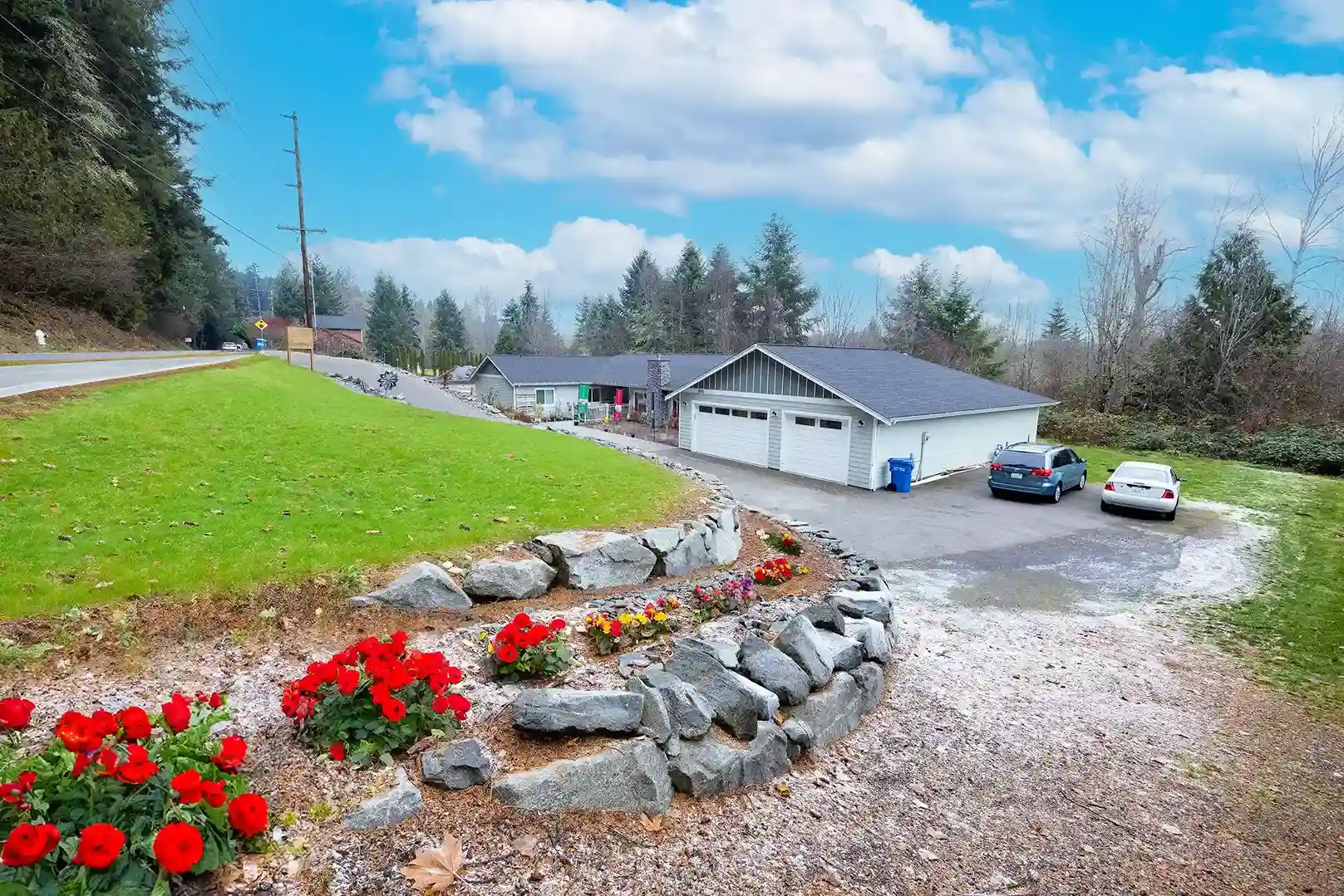 greenery outside caring arms assisted living home in bonney lake