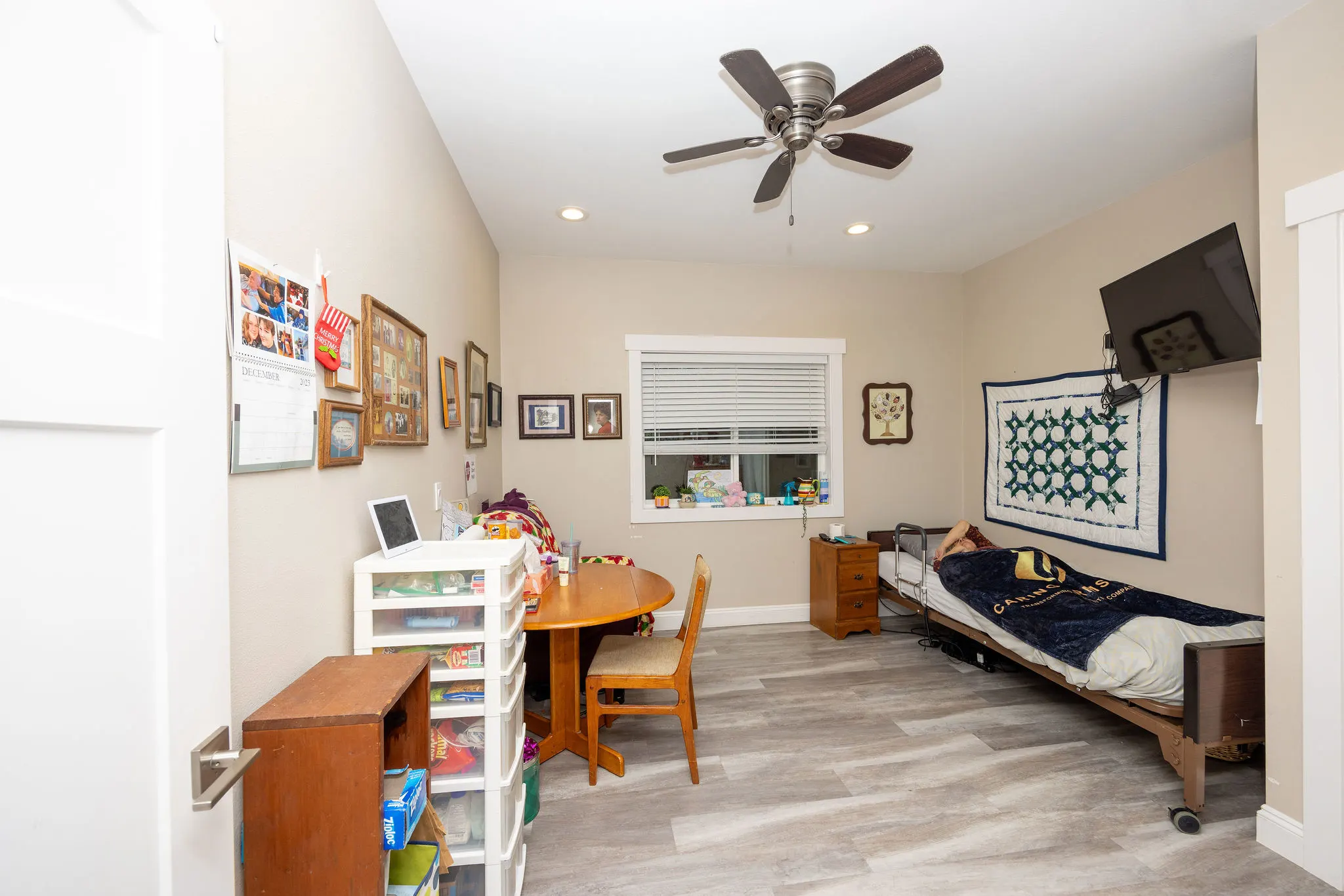 living room for residents at caring arms adult family homes in bonney lake