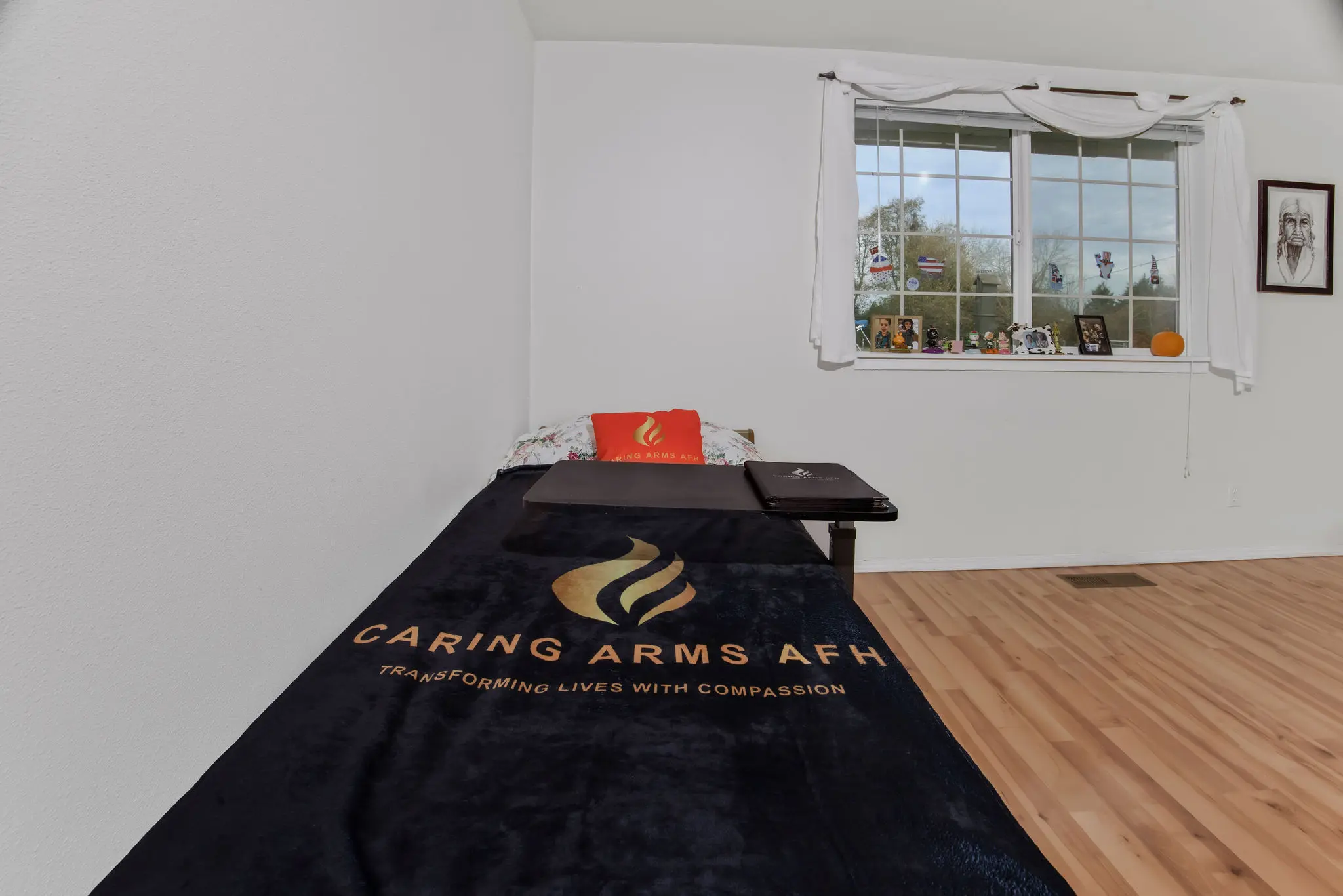 spacious private bedrooms for assisted living and memory care in puyallup