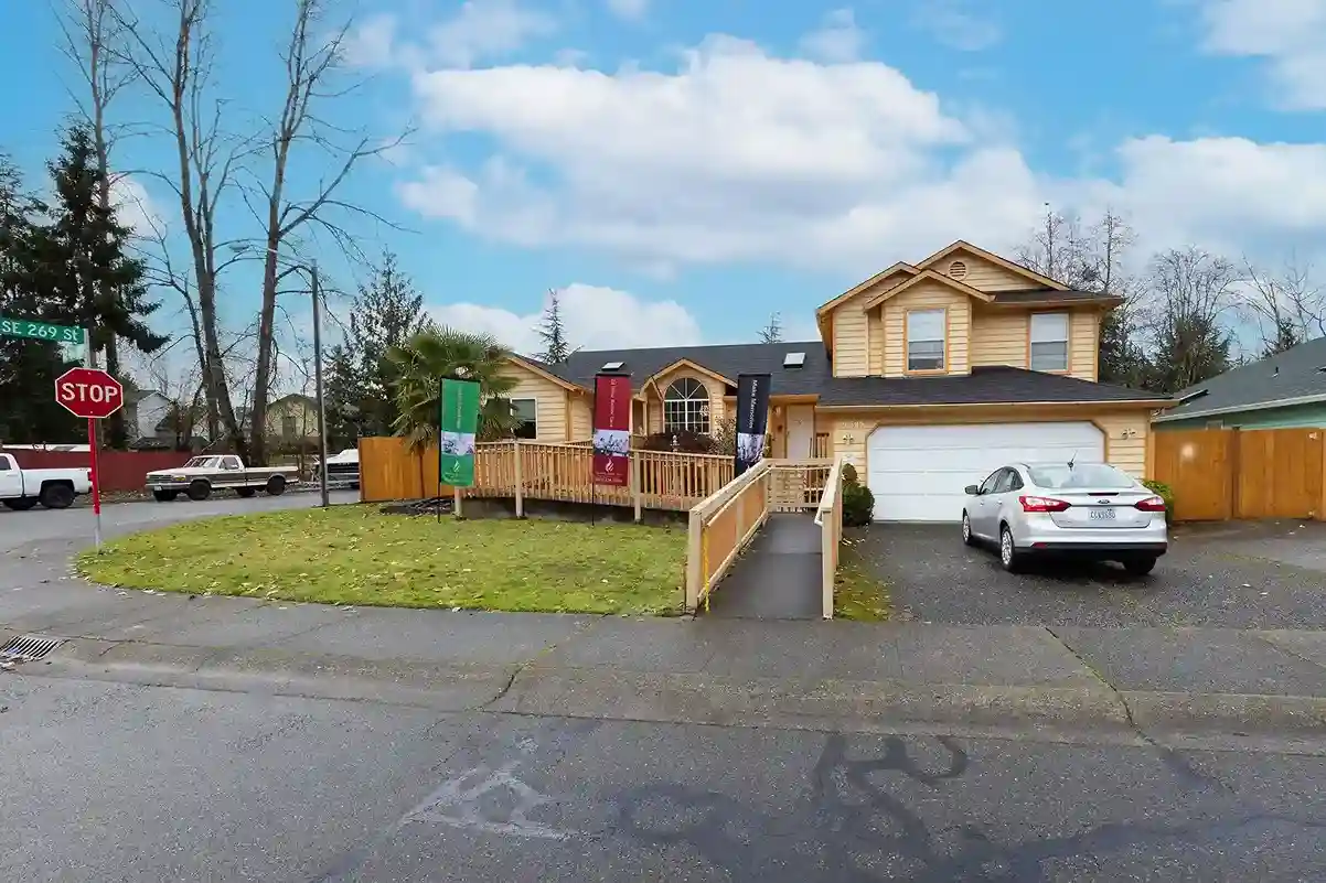 caring Arms senior care home of Kent WA