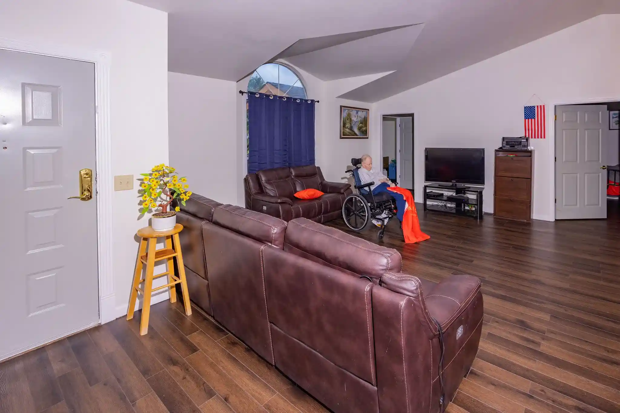 safe and comfortable care home for seniors in Kent WA