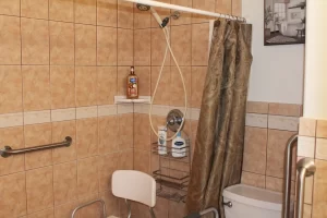 bathroom for senior living in Kirkland WA