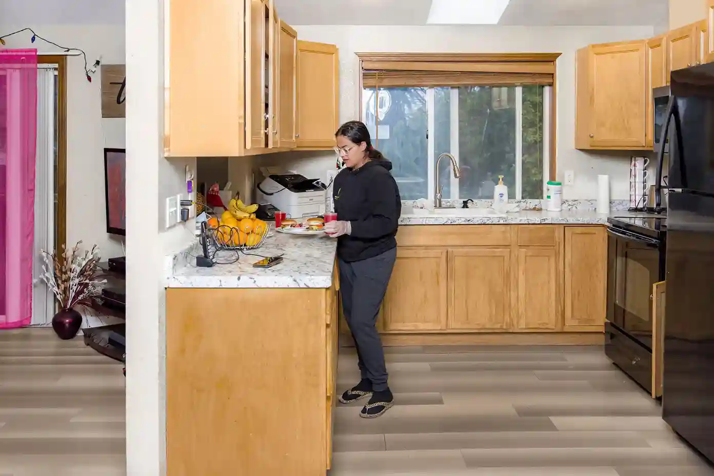 inhouse chef at puyallup senior care home making meals for residents