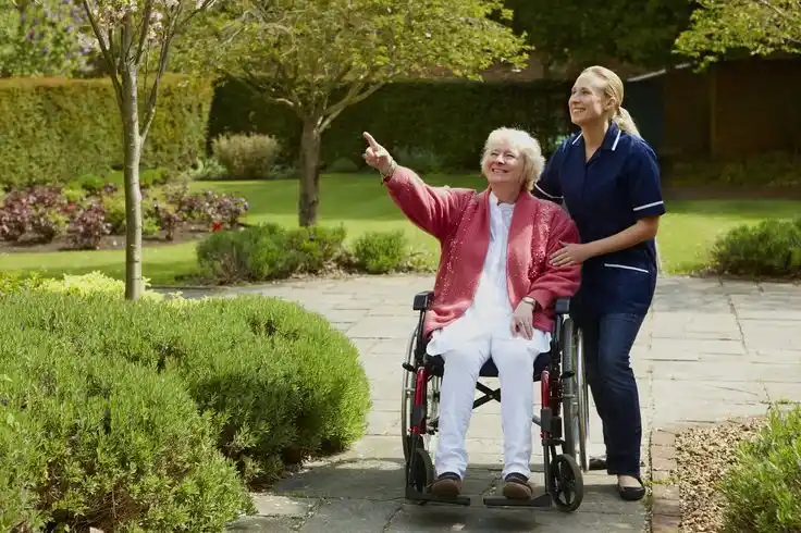 Benefits of Choosing an Adult Family Home for Senior Living in Bonney Lake